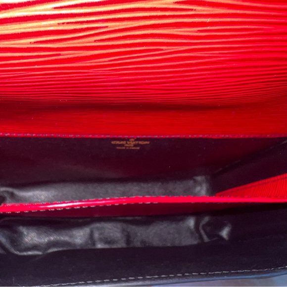 LOUIS VUITTON Cartouchiere Epi Red Shoulder Crossbody Bag Vintage MM - Picture 13 of 16